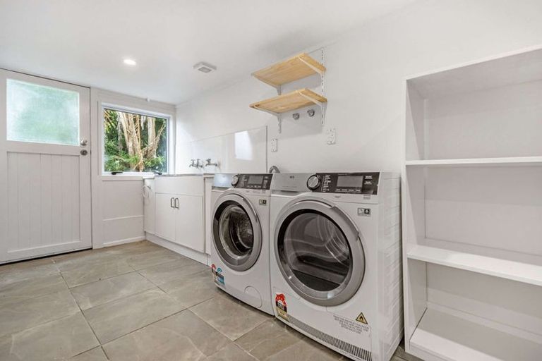 Photo of property in 35 Adams Road, Thornton Bay, Thames, 3575