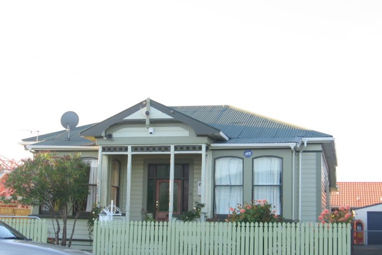 Photo of property in 11 Heretaunga Street, Petone, Lower Hutt, 5012