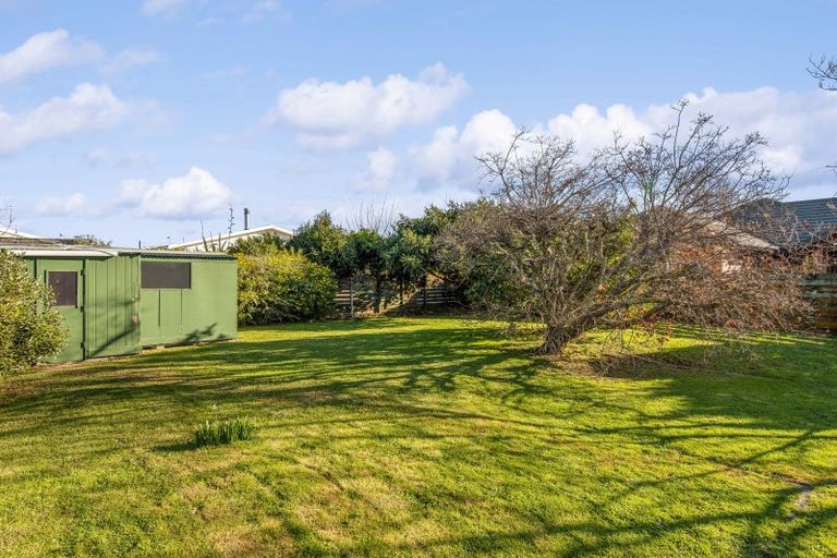 Photo of property in 82 Kapanui Road, Waikanae, 5036