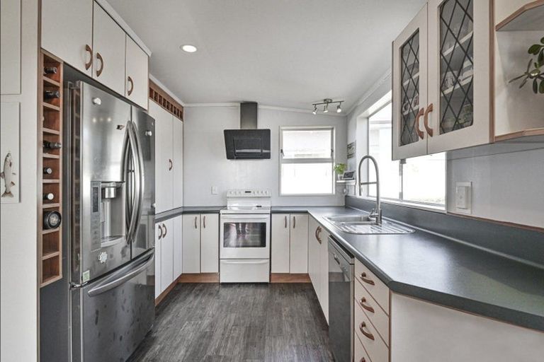 Photo of property in 2/918 Nelson Street North, Mahora, Hastings, 4120