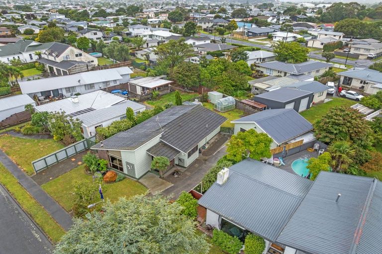 Photo of property in 17 Akepiro Place, Tawhero, Whanganui, 4501