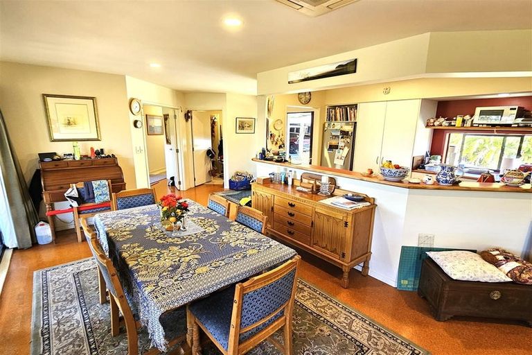 Photo of property in 111 Pinewood Court, Matarangi, Whitianga, 3592