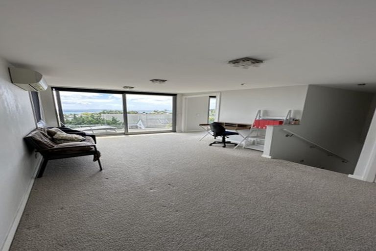 Photo of property in 276 Lake Road, Hauraki, Auckland, 0622