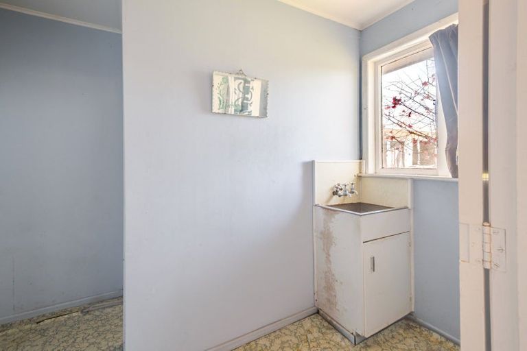 Photo of property in 5 Bibby Street, Waipawa, 4210