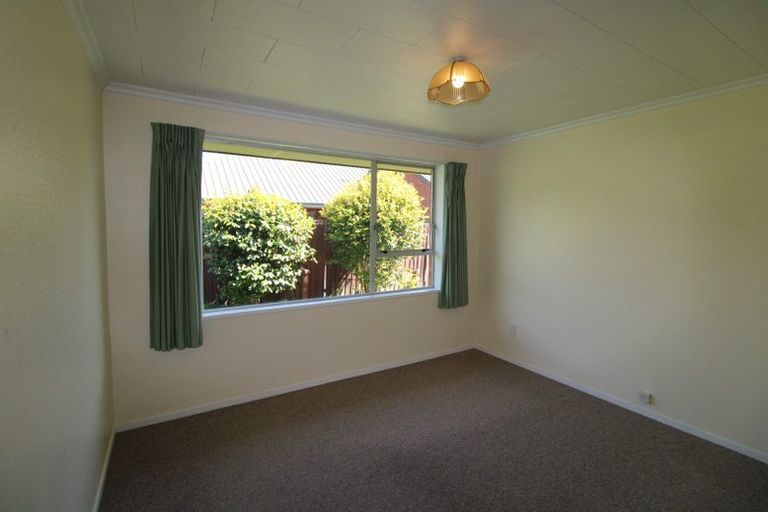 Photo of property in 1/5 Argo Place, Casebrook, Christchurch, 8051