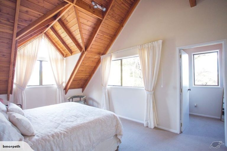 Photo of property in 72 Crows Road, Swanson, Auckland, 0614