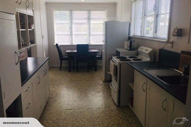 Photo of property in 72 Peat Street, Whanganui, 4500