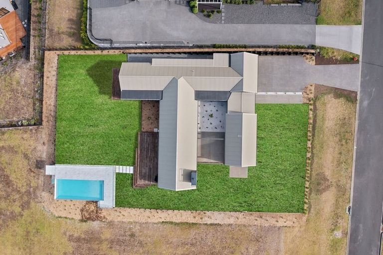 Photo of property in 32 Taha Puke Road, Okura Bush, Silverdale, 0794