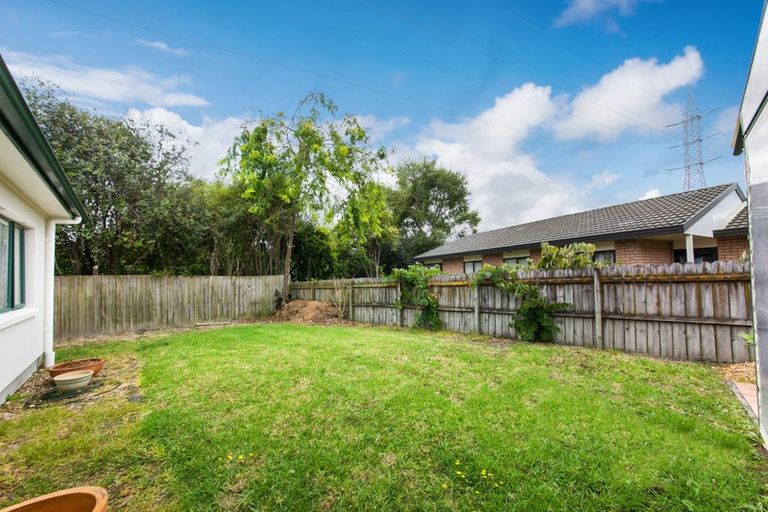 Photo of property in 66b Dundale Avenue, Blockhouse Bay, Auckland, 0600