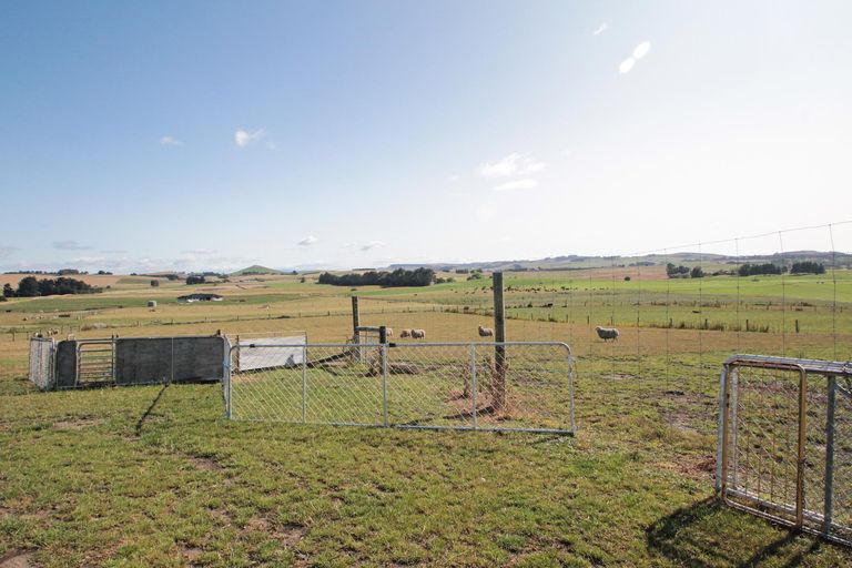 Photo of property in 160 Round Hill Road, Reidston, Oamaru, 9492