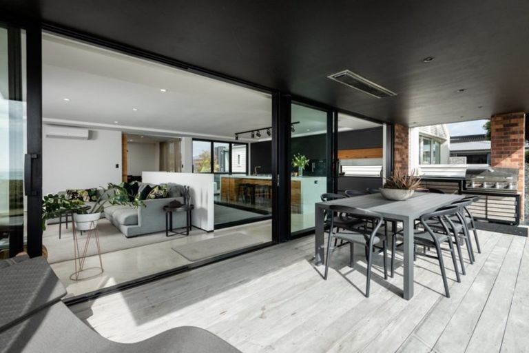 Photo of property in 193a Marine Parade, Mount Maunganui, 3116