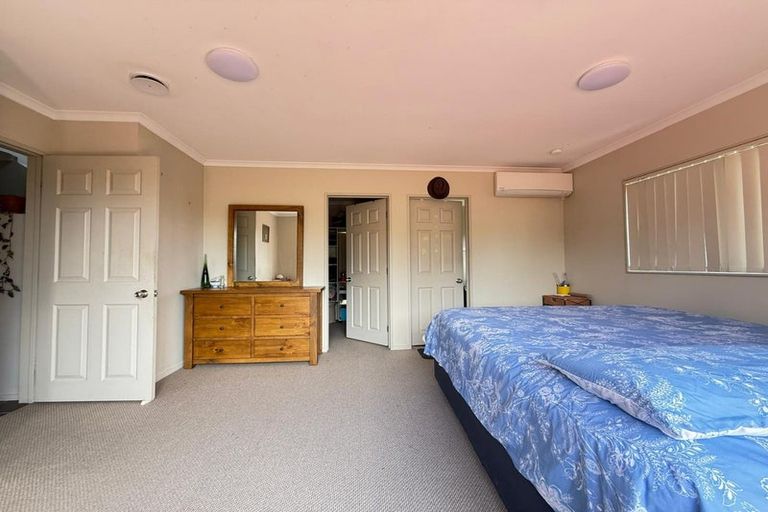 Photo of property in 27a Willerton Avenue, New Lynn, Auckland, 0600