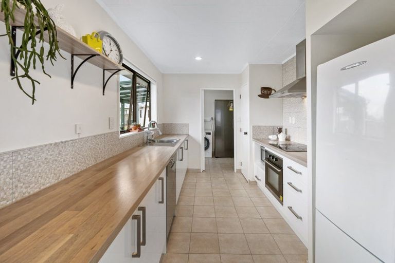 Photo of property in 7 Cargill Grove, Kelvin Grove, Palmerston North, 4414