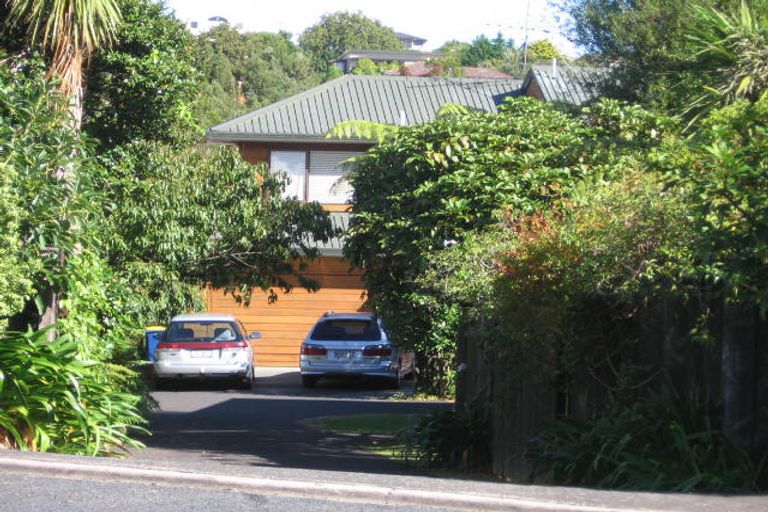Photo of property in 2/18 Channel View Road, Campbells Bay, Auckland, 0630