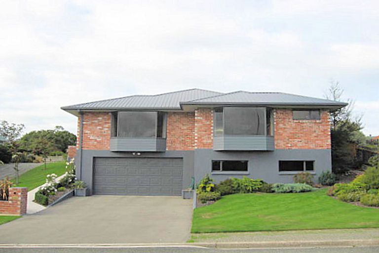 Photo of property in 10 Grove Avenue, Weston, Oamaru, 9401