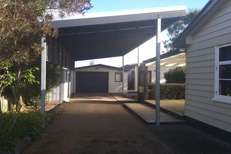 Photo of property in 21 Buchanan Road, Kingseat, Papakura, 2580