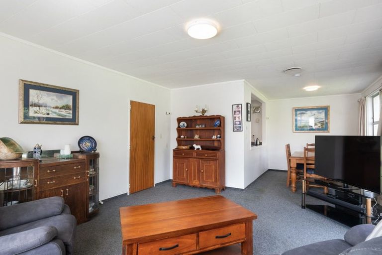 Photo of property in 18 Leybourne Avenue, Waikanae, 5036