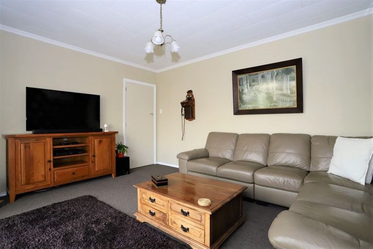 Photo of property in 94 Stanners Street, Eltham, 4322