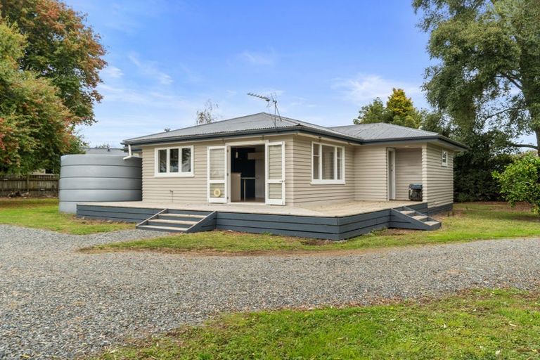 Photo of property in 16 Eureka Road, Eureka, Hamilton, 3287