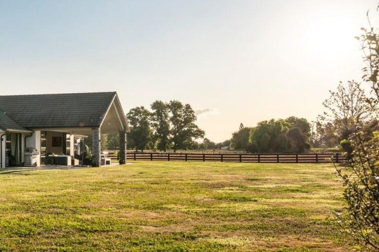 Photo of property in 98 Tamahere Drive, Tamahere, Hamilton, 3283