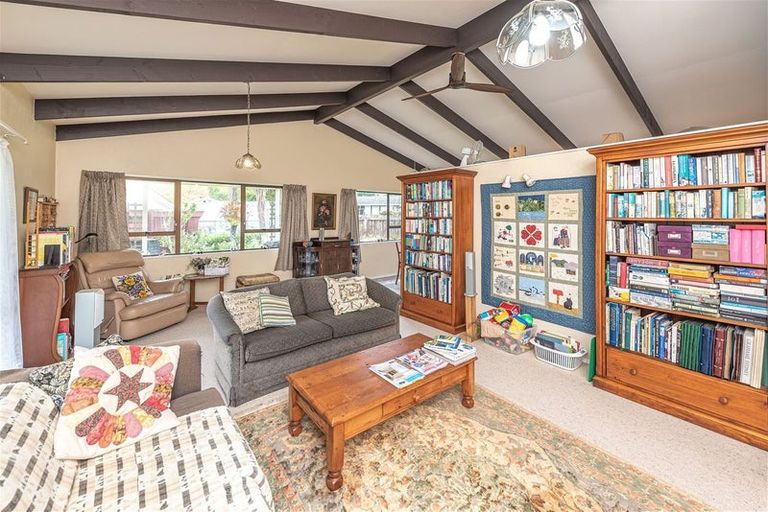 Photo of property in 2 Ash Place, Aramoho, Whanganui, 4500