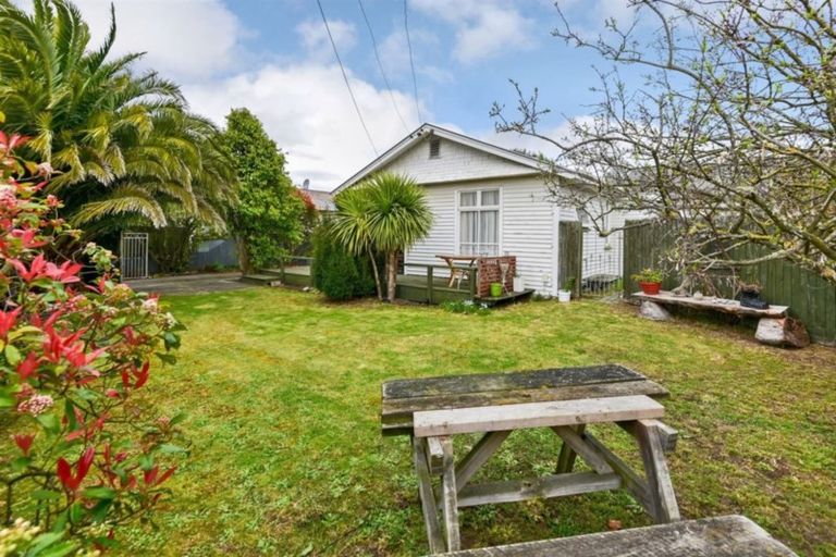 Photo of property in 81 Beresford Street, New Brighton, Christchurch, 8061