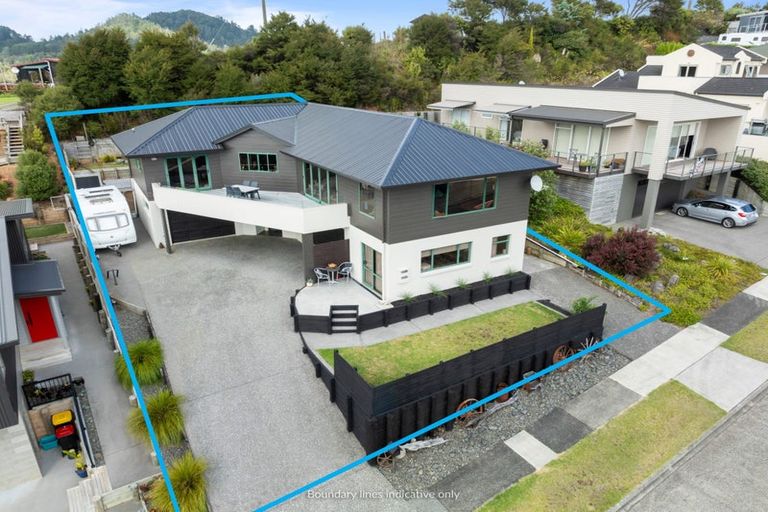 Photo of property in 111 Pacific View Drive, Whangamata, 3620