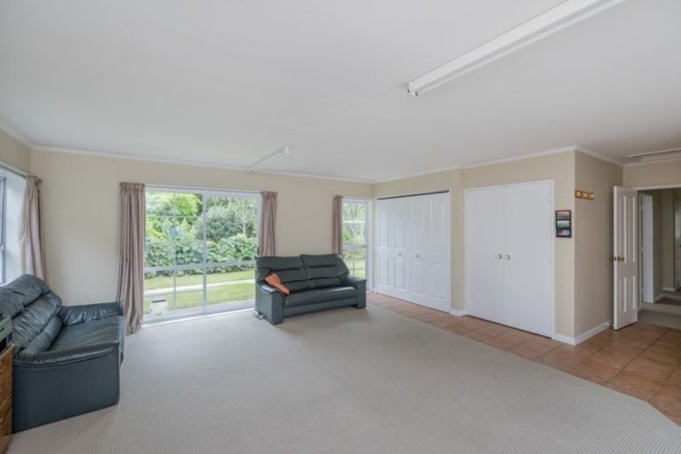 Photo of property in 15 Greenwood Boulevard, Otaki, 5512