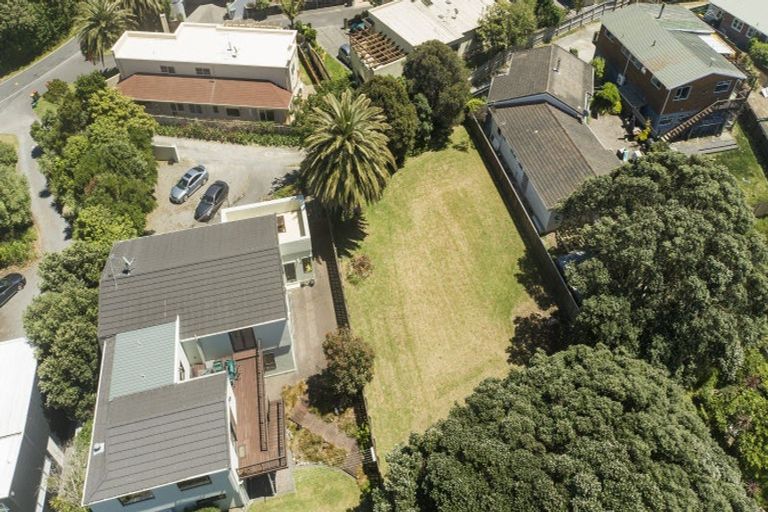 Photo of property in 10 Kohutuhutu Road, Raumati Beach, Paraparaumu, 5032