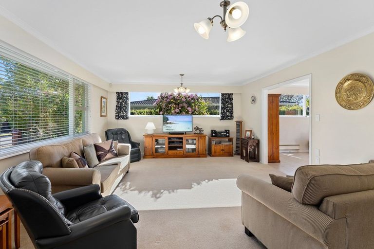 Photo of property in 5 Leybourne Avenue, Waikanae, 5036