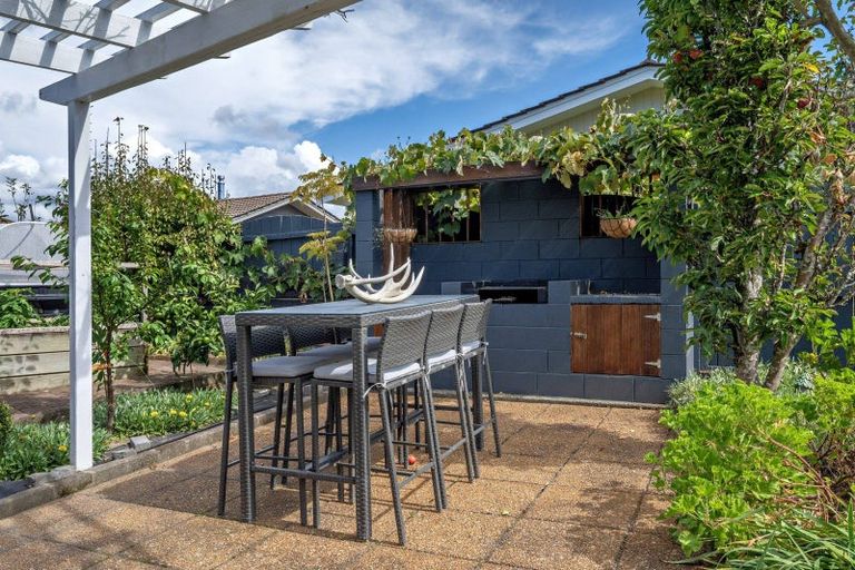 Photo of property in 2 Sisam Place, Whakatane, 3120