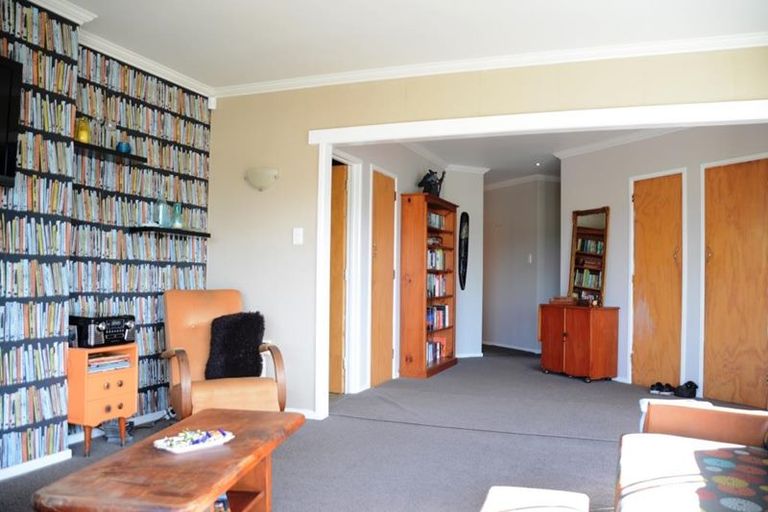 Photo of property in 6 Paratai Crescent, Woodhill, Whangarei, 0110