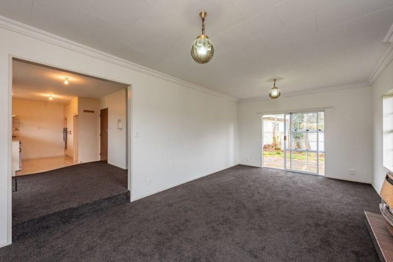 Photo of property in 68 Highbury Drive, Levin, 5510