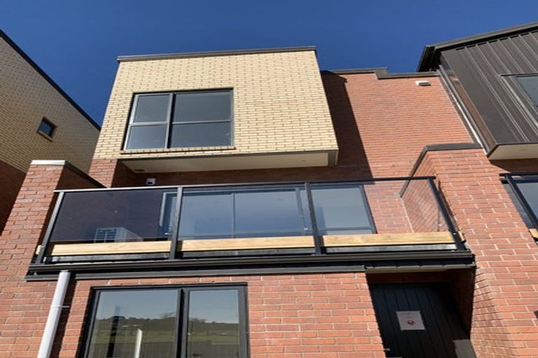 Photo of property in 33a Murphys Park Drive, Flat Bush, Auckland, 2019