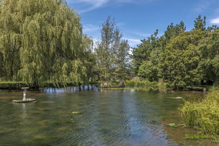 Photo of property in 2817 West Coast Road, Kirwee, Darfield, 7571