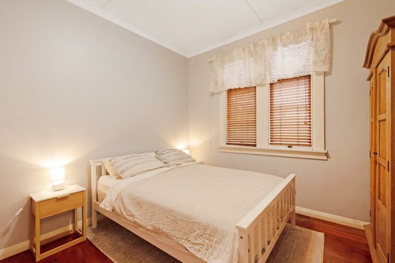 Photo of property in 13 Valley Street, Island Bay, Wellington, 6023
