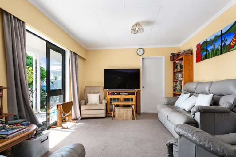 Photo of property in 7 Mahood Street, Tirau, 3410