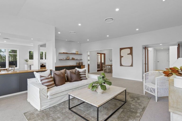 Photo of property in 18 Dyers Pass Road, Cashmere, Christchurch, 8022