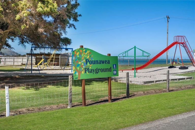 Photo of property in 11 Arthur Road, Owaka, 9585