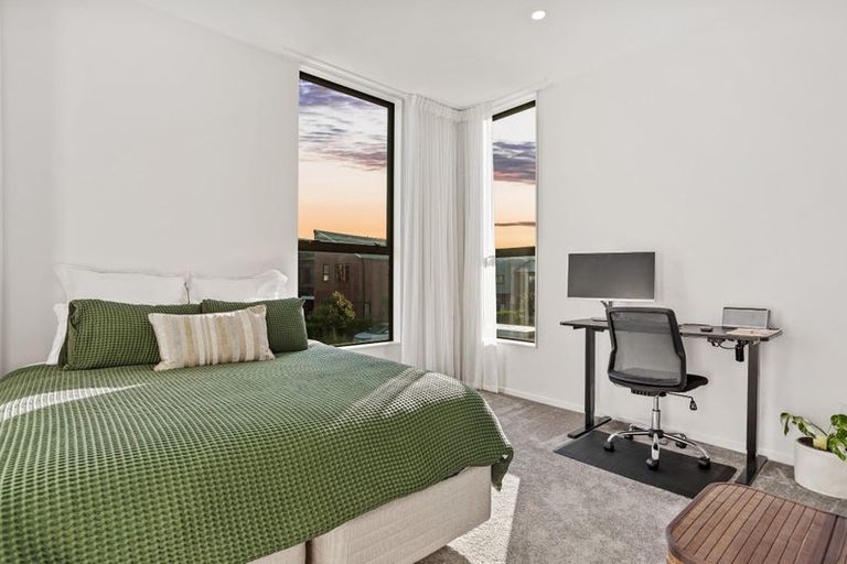 Photo of property in 33 Waka Moana Drive, Hobsonville, Auckland, 0616