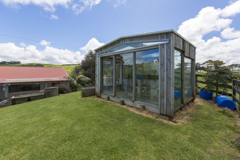 Photo of property in 476 Rehutai Road, Baylys Beach, Dargaville, 0377