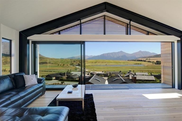 Photo of property in 5a Jackby Court, Jacks Point, Queenstown, 9371