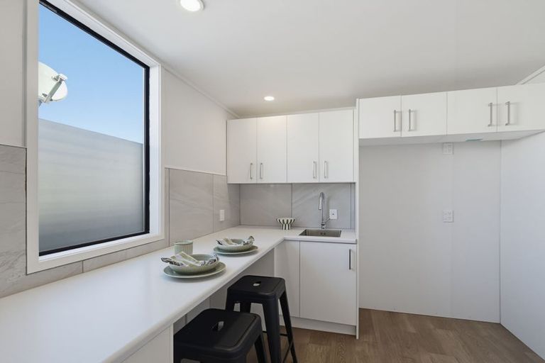 Photo of property in 77 Wellesley Road, Napier South, Napier, 4110