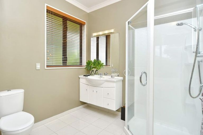 Photo of property in 6 Taunton Place, Rangiora, 7400