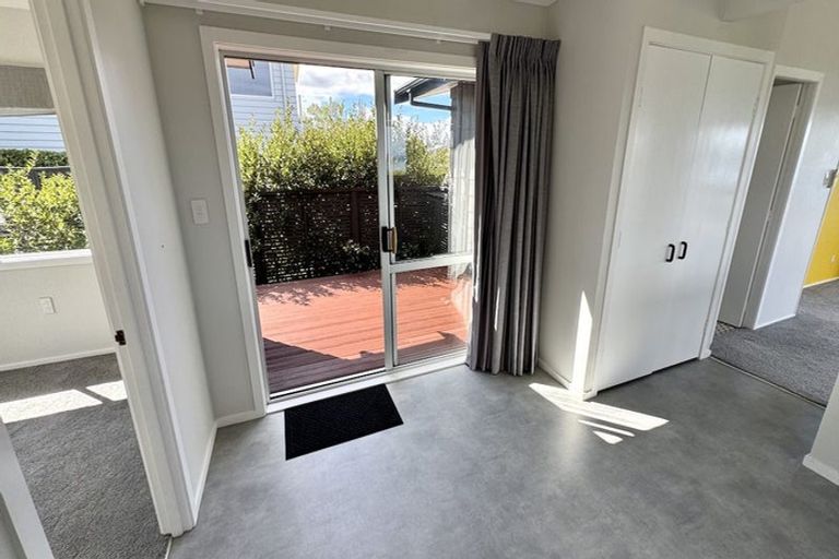 Photo of property in 2/12 Isobel Street, Acacia Bay, Taupo, 3330