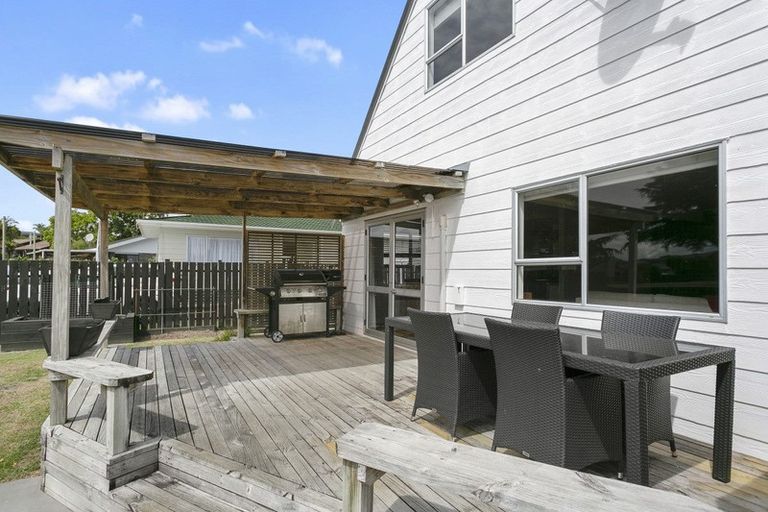 Photo of property in 16 Sheridan Crescent, Leamington, Cambridge, 3432