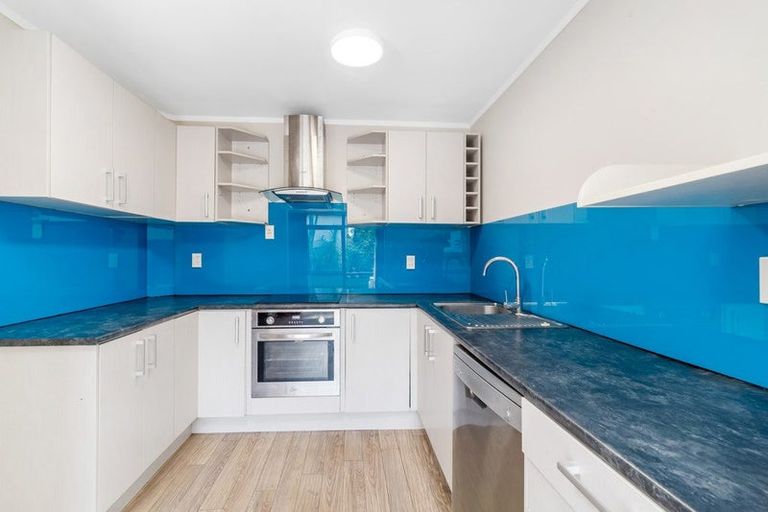 Photo of property in 2/30b Verbena Road, Birkdale, Auckland, 0626