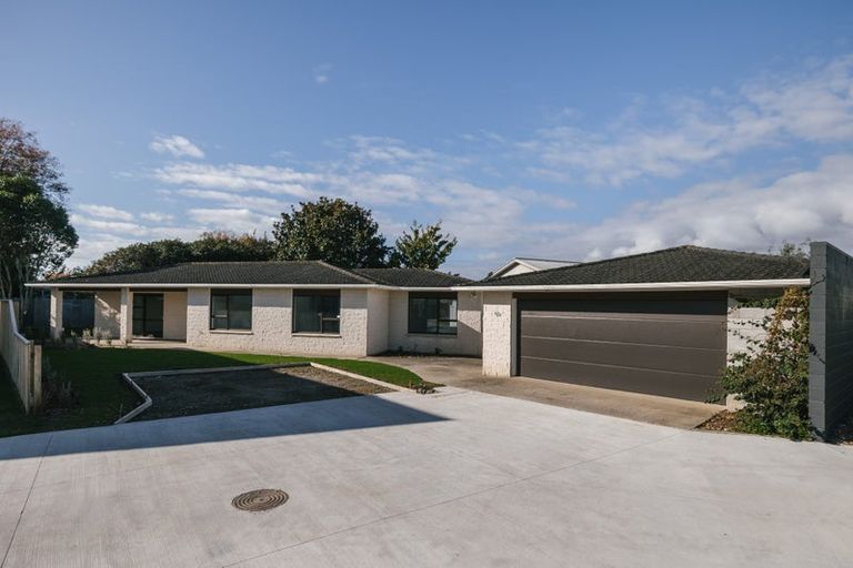 Photo of property in 2 Cypress Way, Levin, 5510