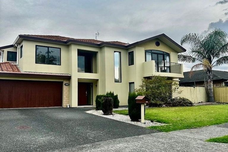 Photo of property in 49 Lilybank Crescent, East Tamaki, Auckland, 2013