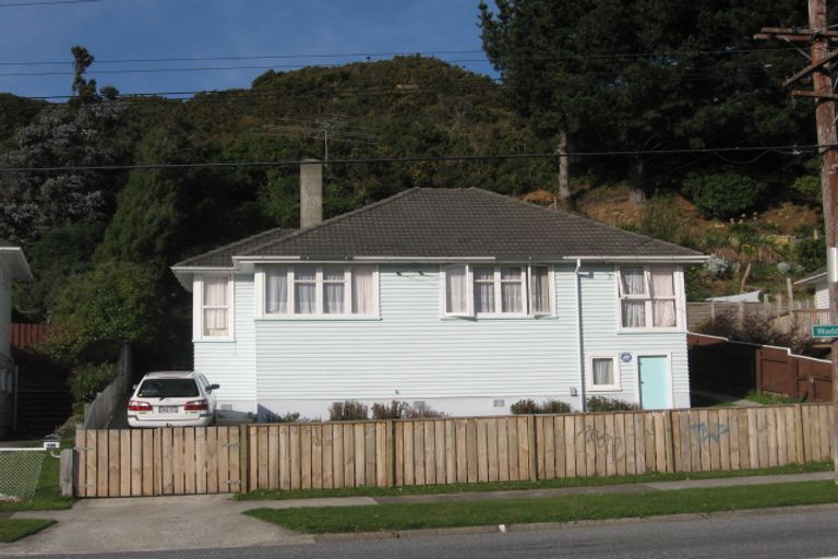 Photo of property in 178 Waddington Drive, Naenae, Lower Hutt, 5011